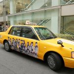 SKE48・革命の丘タクシーが名古屋に登場！イメージカラーであるオレンジの塗装とアルバムジャケットを施したデザイン！