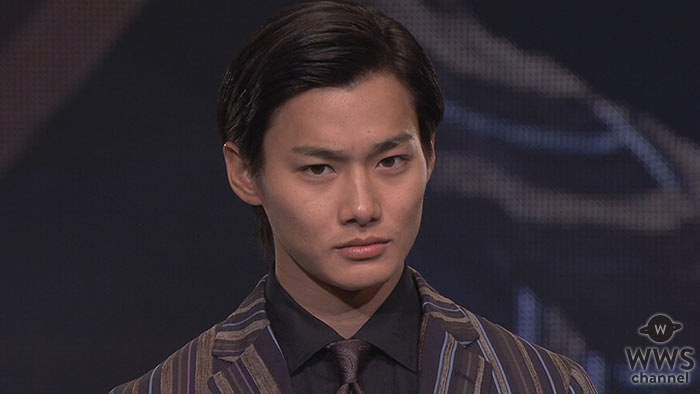 【動画】野村周平が神戸コレクションにゲスト出演！グレイのストライプ柄のスーツで決める！