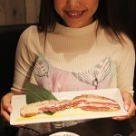 モデル・石川ナサが牛角赤坂店をGW初日、肉の日にレポート！厳選黒毛和牛などワンランク高いゴージャスなメニューを堪能！