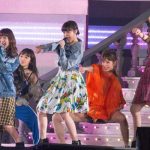 E-girlsが美空ひばり生誕80周年記念コンサートに登場！『港町十三番地』を踊らずに歌いあげる！