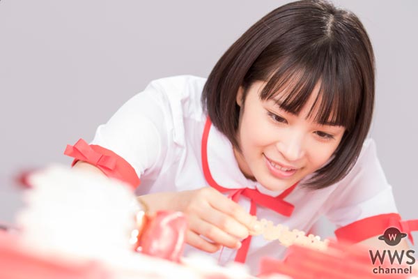 土屋太鳳、松井愛莉、広瀬すずが個性がありすぎるデコガーナづくり！母の日特別企画で、お母さんへメッセージ！