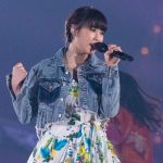 E-girlsが美空ひばり生誕80周年記念コンサートに登場!『港町十三番地』を踊らずに歌いあげる!