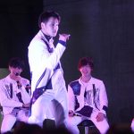 【写真特集】五人組メンズグループ・CODE-Vが白スーツでセクシーなダンスパフォーマンス！『Spring Love』で美声を響かせる！