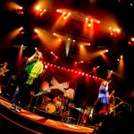 PUFFYデビュー21周年記念日に21曲を熱唱！スペシャルゲスト堂島孝平からのサプライズも！