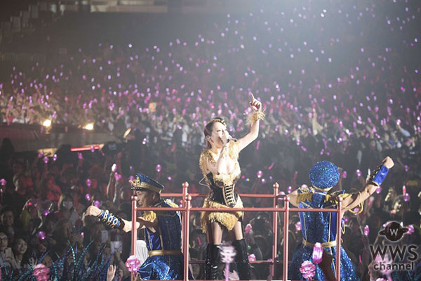 浜崎あゆみが初日横浜アリーナ公演開幕！バーレスクをイメージしたSEXYすぎるショースタイルを披露！