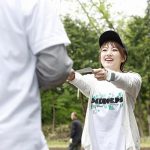 「密度の濃い時間を過ごせました!」RockCorps(ロックコープス)公式アンバサダー高橋みなみが福島市の農地ボランティア活動にサプライズで参加!