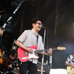 【ライブレポート】JAPAN JAM初日のSUNSET STAGEでZAZEN BOYSとLEO今井がスペシャルアクトを披露。ZAZEN BOYS独自の世界観に、LEO今井の個性が更なるエッセンスを付け加える。