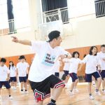 三代目JSB 山下健二郎が母校でランニングマンを指導!生徒からのサプライズに「最高の思い出になりました」