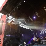 【ライブレポート】JAPAN JAM初日のSUNSET STAGEでZAZEN BOYSとLEO今井がスペシャルアクトを披露。ZAZEN BOYS独自の世界観に、LEO今井の個性が更なるエッセンスを付け加える。
