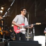 【ライブレポート】JAPAN JAM初日のSUNSET STAGEでZAZEN BOYSとLEO今井がスペシャルアクトを披露。ZAZEN BOYS独自の世界観に、LEO今井の個性が更なるエッセンスを付け加える。