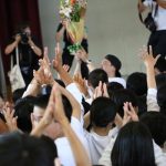 三代目JSB 山下健二郎が母校でランニングマンを指導！生徒からのサプライズに「最高の思い出になりました」