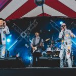 【ライブレポート】野外フェス「人間交差点2017」にBase Ball Bearが登場。次々と贅沢なゲストが登場し、ラストはRHYMESTERとのセッションも。