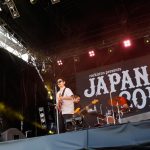 【ライブレポート】JAPAN JAM初日のSUNSET STAGEでZAZEN BOYSとLEO今井がスペシャルアクトを披露。ZAZEN BOYS独自の世界観に、LEO今井の個性が更なるエッセンスを付け加える。