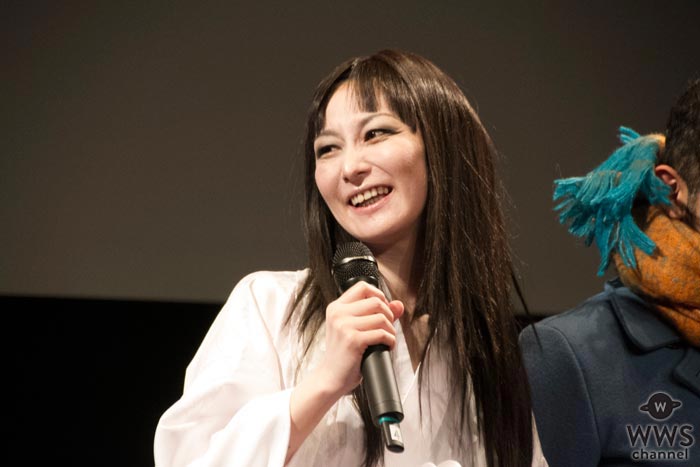 鳥居みゆきが雪女姿で自転車に乗ってレッドカーペートを爆走！？「雪女みたいな普通の役で嬉しい！」