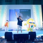 岡崎体育が『次世代ワールドホビーフェア’17 Summer』で『コロコロコミック40周年のうた』を初披露！