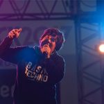 【ライブレポート】岡崎体育が興奮と爆笑の入り交じる熱狂ステージでメトロックを支配!「また来年・・・デカいステージでお会いしましょう!」