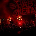 BABYMETAL、4000 人 SOLD OUT の LA ワンマンで海外限定曲を初披露!