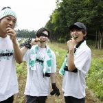 SPYAIRが福島市の農地ボランティア活動にサプライズで参加！自分の手で収穫した水ナスの味に大興奮！