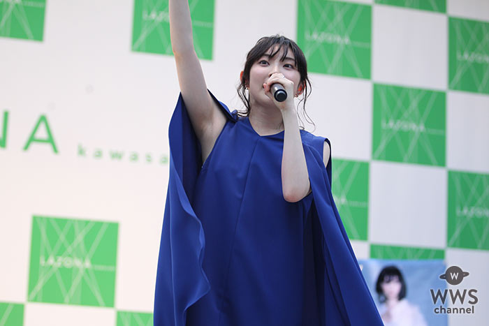 家入レオが新曲「ずっと、ふたりで」をラゾーナ川崎で披露！シークレットゲストで ドラマ「愛してたって、秘密はある。」出演の 川口春奈が登場！