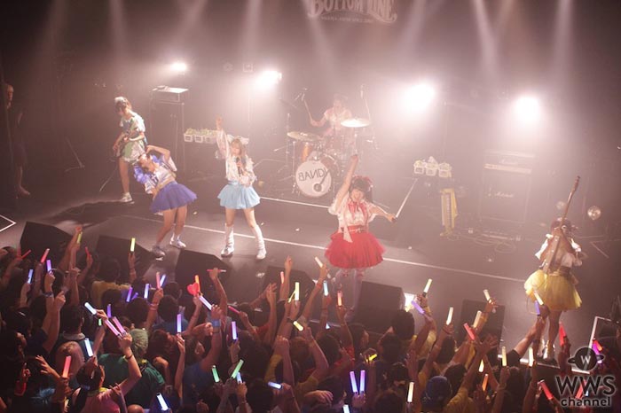 バンドじゃないもん！がツアーファイナルで初となるホールワンマンツアーの開催を発表！「アイドルとして踏まなければならない道がある」