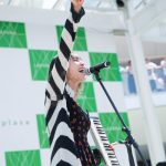 LiSAがニューシングル『だってアタシのヒーロー。』リリースイベント開催！夏休みのラゾーナ川崎が超満員！