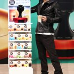 GACKTがPepperと初対面！ネスカフェ ドルチェ グスト ドロップ 未来カフェオープン記念イベント