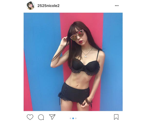 藤田ニコルがセクシーな黒ビキニ写真を連発！紗蘭とのお揃い水着2ショットも！