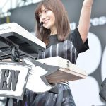 【ライブレポート】ガールズバンド・SILENT SIRENがLAKE STAGEに初登場！夏フェスファッションでキュートなパフォーマンスを披露！