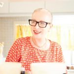 沢尻エリカの母、沢尻リラが沢尻家の定番料理から絶品クスクスレシピなど52品を初公開！