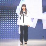 新川優愛が『神戸コレクション 2017 AUTUMN/WINTER』に登場！優しい笑顔で会場を魅了！