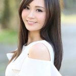 RQ女王の三城千咲が美乳女神のボディを大胆披露！読者投票1位で『ヤンジャン』表紙・巻頭グラビアに登場！