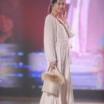 新川優愛が『神戸コレクション 2017 AUTUMN/WINTER』に登場！優しい笑顔で会場を魅了！