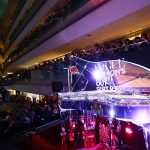 YOSHIKIスペシャルゲスト出演で、表参道ヒルズが一時騒然！ 「VOGUE FASHION’S NIGHT OUT 2017」オープニング・セレモニーで「Forever Love」「ENDLESS RAIN」2 曲を演奏し、3,400 名の観客を魅了！