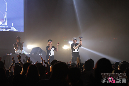 【ライブ写真】HOME MADE 家族がAH!YEAH!OH!YEAH!2014で『キミガイタカラ』など全３曲を披露！