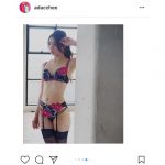 足立梨花がSEXYすぎるランジェリー姿を連発！「めっちゃ艶っぽいやん」と絶賛の声！