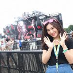 【来場者スナップ特集】SEXYなへそ出しファッションで華やかな衣装で盛り上げる！都市型ダンスミュージックフェスティバル ULTRA JAPAN 2017 初日開催！