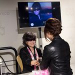 X JAPANのボーカルToshlがニコニコ生放送で新曲『群青の夕紅れ』をギター１本で熱唱！