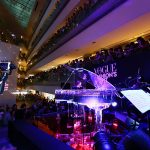 YOSHIKIスペシャルゲスト出演で、表参道ヒルズが一時騒然！ 「VOGUE FASHION’S NIGHT OUT 2017」オープニング・セレモニーで「Forever Love」「ENDLESS RAIN」2 曲を演奏し、3,400 名の観客を魅了！