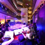 YOSHIKIスペシャルゲスト出演で、表参道ヒルズが一時騒然！ 「VOGUE FASHION’S NIGHT OUT 2017」オープニング・セレモニーで「Forever Love」「ENDLESS RAIN」2 曲を演奏し、3,400 名の観客を魅了！