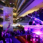 YOSHIKIスペシャルゲスト出演で、表参道ヒルズが一時騒然！ 「VOGUE FASHION’S NIGHT OUT 2017」オープニング・セレモニーで「Forever Love」「ENDLESS RAIN」2 曲を演奏し、3,400 名の観客を魅了！