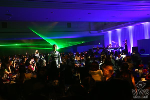 X JAPAN YOSHIKIの日本一豪華なディナーショーが感動の閉幕！手術を乗り越え走り続けるYOSHIKIの奏でるピアノの音色が全観客を魅了！