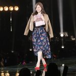乃木坂46 白石麻衣が美しく可愛らしい笑顔で東京ガールズコレクション 2017 A/Wに登場！