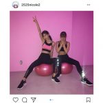 藤田ニコルと紗蘭が美しく鍛え上げられた腹筋を披露した2ショット写真を公開！「2人とも細い！！」と驚きと絶賛の声！