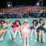 バンドじゃないもん！のデビュー5周年を記念した代々木公園・野外ステージフリーライブに2000名が集結！