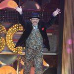 笑福亭鶴瓶がemmaと共に『ViVi Night』で人生初ランウェイ！「パワースポットやで、ここ」