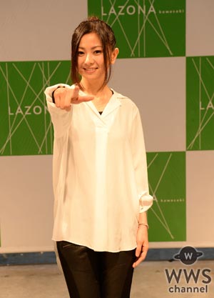 倉木麻衣が雨のラゾーナ川崎でハロウィンパーティ！「私なりにハロウィンをイメージした衣装です」