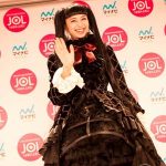 中条あやみが原宿にサプライズ登場！ 竹下通りが大パニック！？