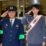 飯豊まりえが可愛すぎる一日警察署長に就任！ 「痴漢、盗撮は許さないぞ！」