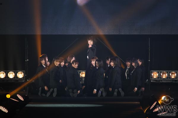 欅坂46がTGC北九州2017に登場！圧巻のパフォーマンスで新曲『風に吹かれても』など披露！