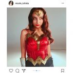 石田ニコルのレベルが高すぎるワンダーウーマンのコスプレ姿に絶賛の声！